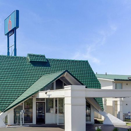 Motel 6-Geneva, Oh Ngoại thất bức ảnh