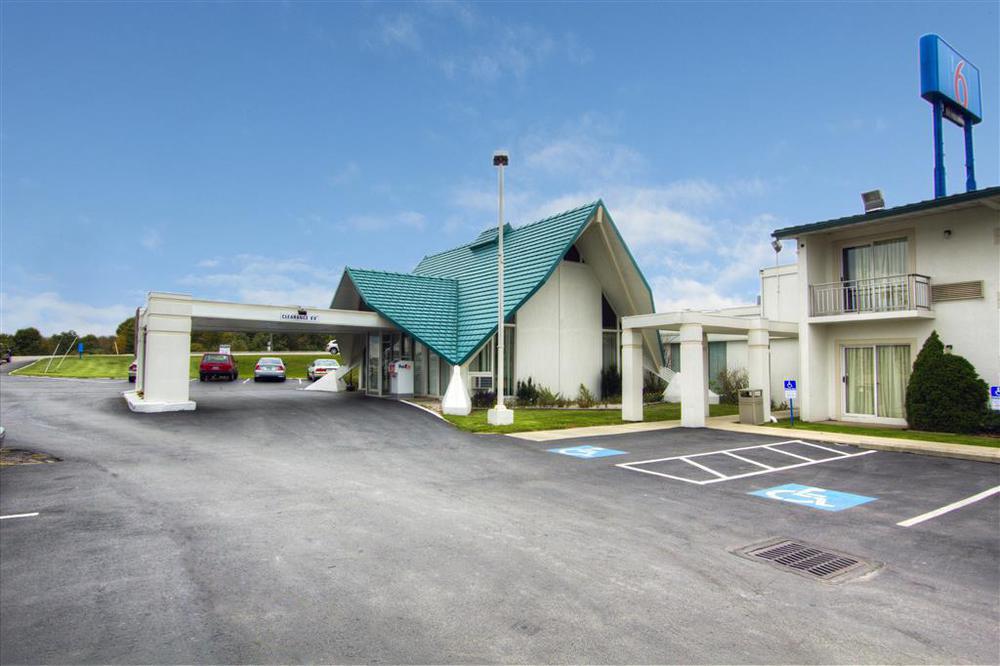 Motel 6-Geneva, Oh Ngoại thất bức ảnh