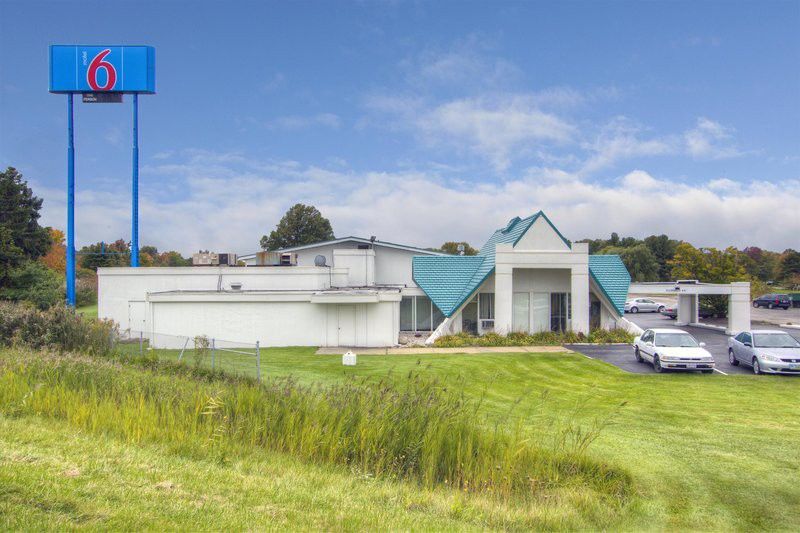 Motel 6-Geneva, Oh Ngoại thất bức ảnh