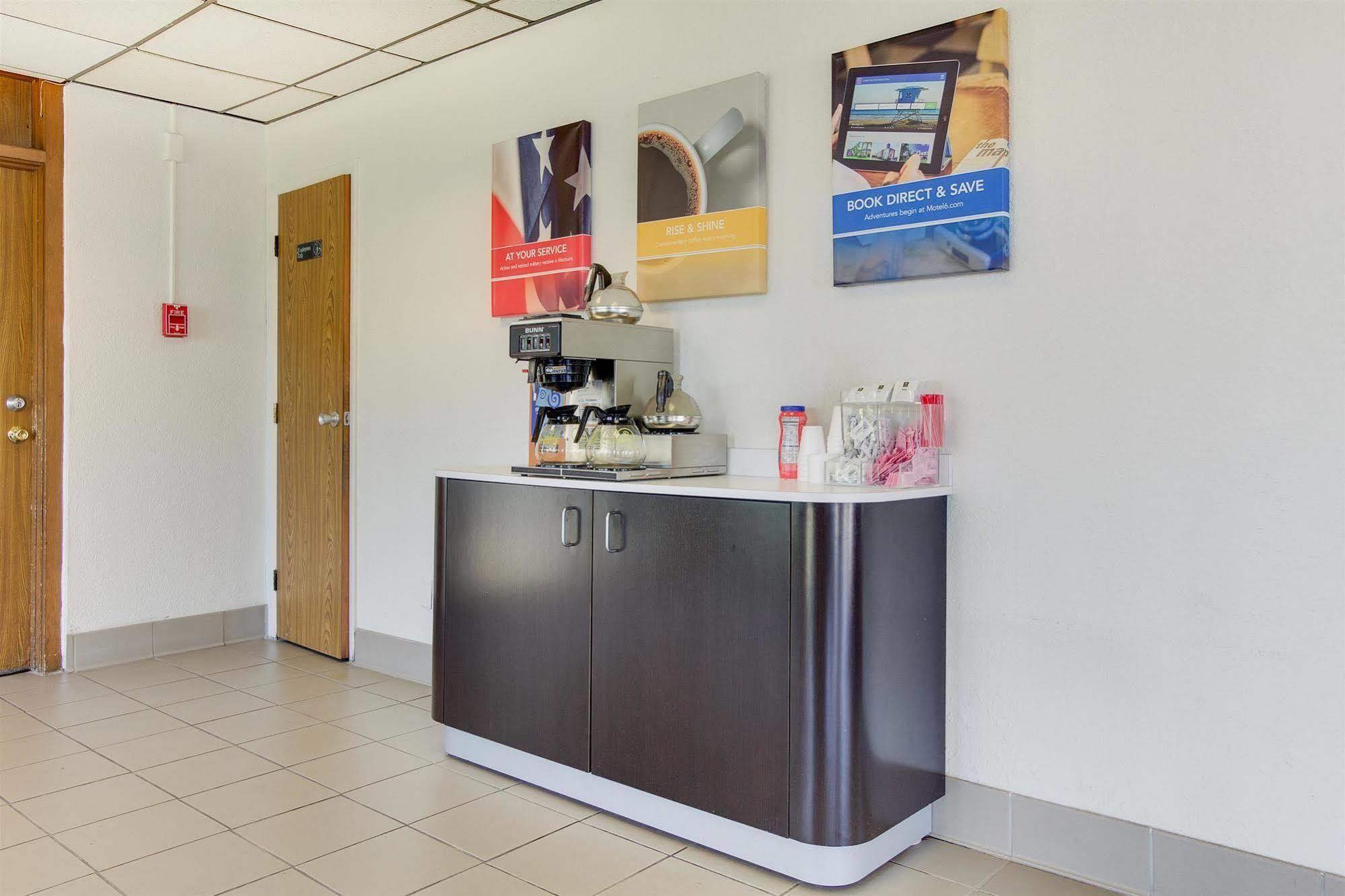 Motel 6-Geneva, Oh Ngoại thất bức ảnh
