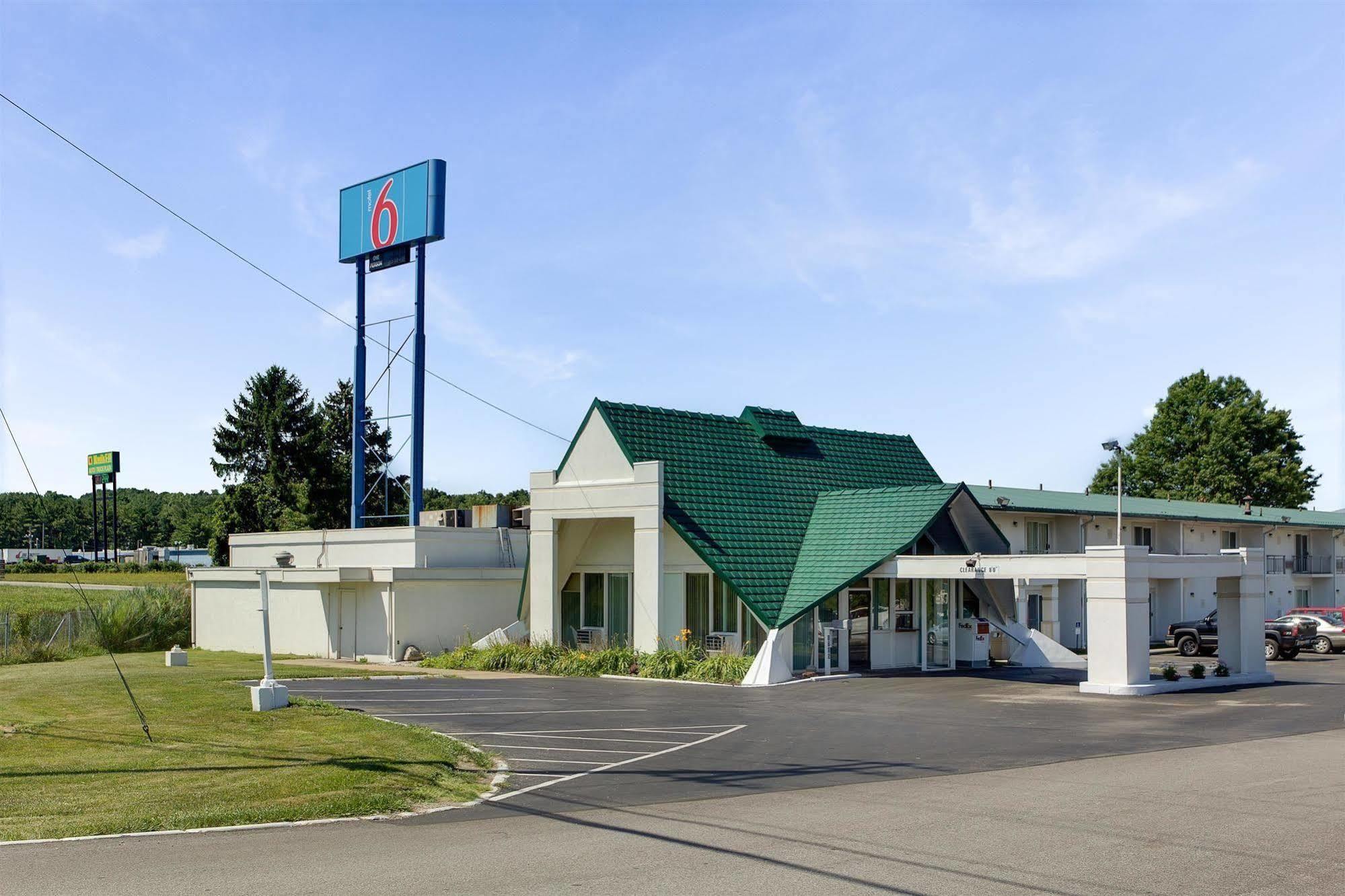 Motel 6-Geneva, Oh Ngoại thất bức ảnh